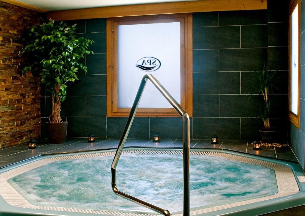 Hotel La Placa Гаригея Екстериор снимка