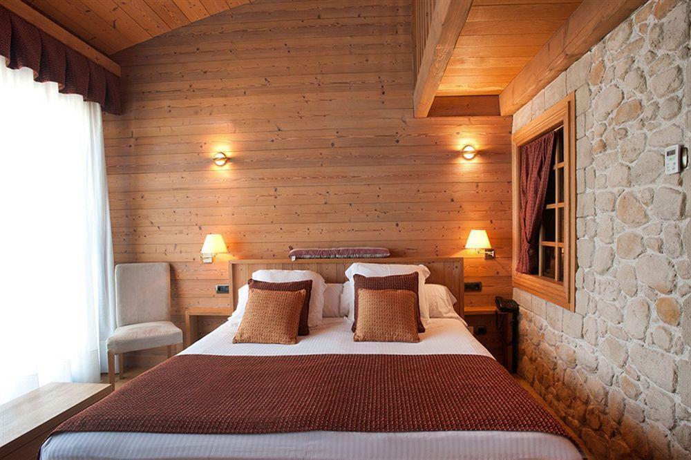Hotel La Placa Гаригея Екстериор снимка
