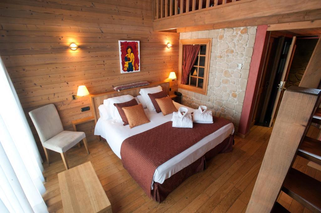 Hotel La Placa Гаригея Екстериор снимка