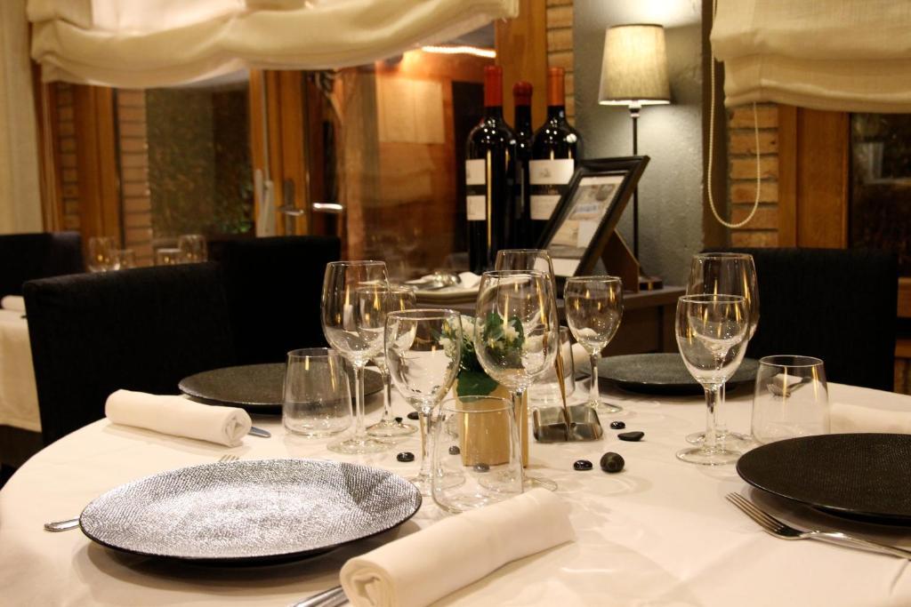 Hotel La Placa Гаригея Екстериор снимка