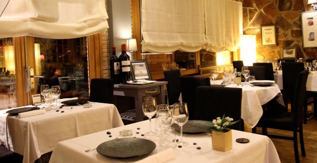 Hotel La Placa Гаригея Екстериор снимка