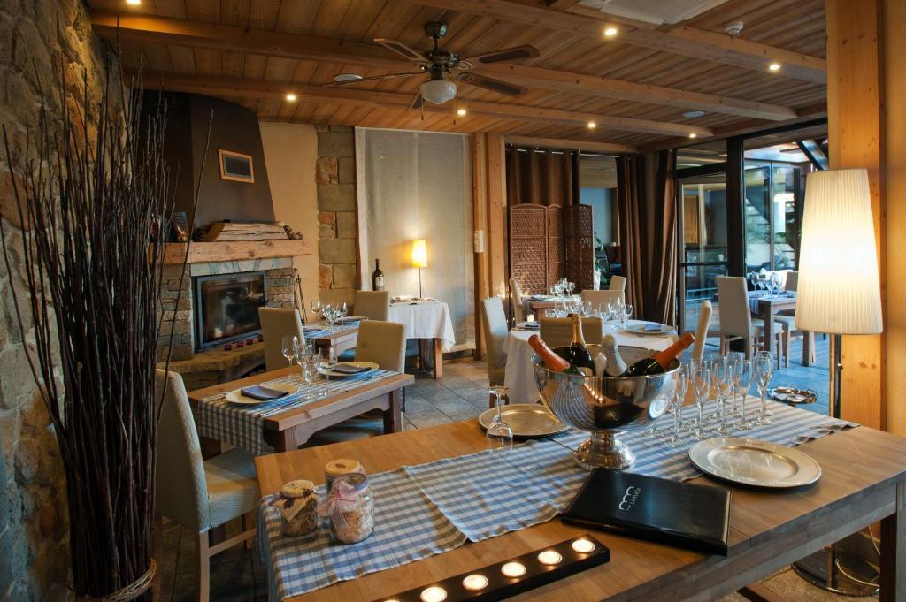 Hotel La Placa Гаригея Екстериор снимка