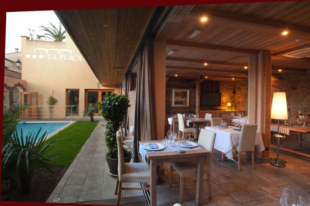Hotel La Placa Гаригея Екстериор снимка
